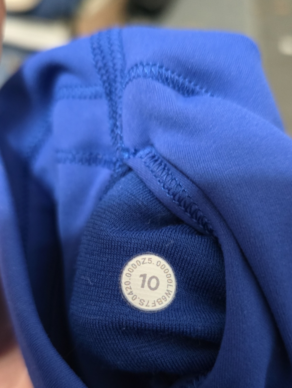 Lululemon - Picture 5 of 5